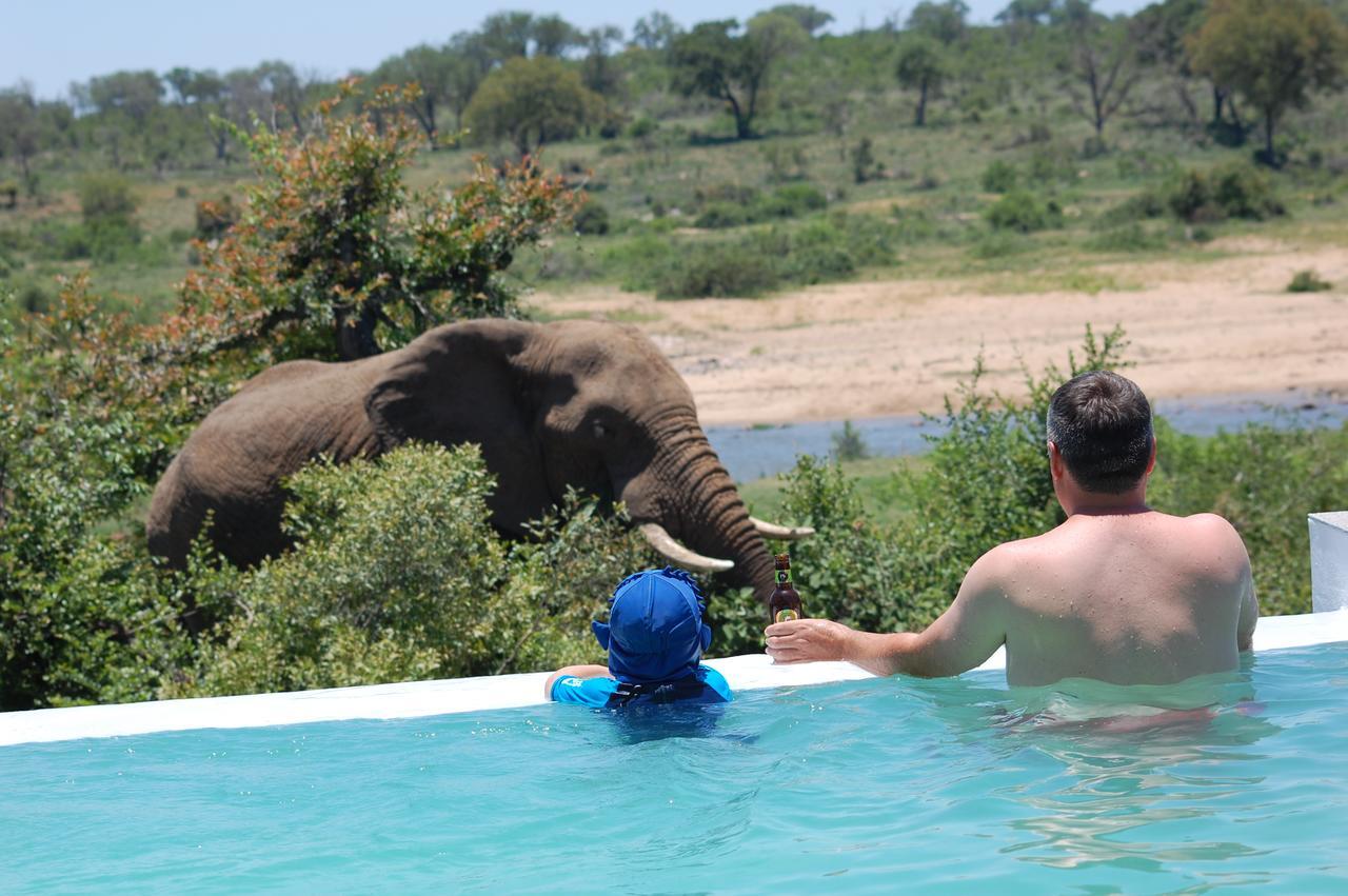 Tamboti River Lodge Hectorspruit Exteriör bild