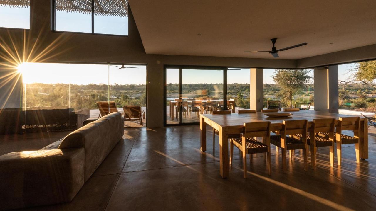 Tamboti River Lodge Hectorspruit Exteriör bild