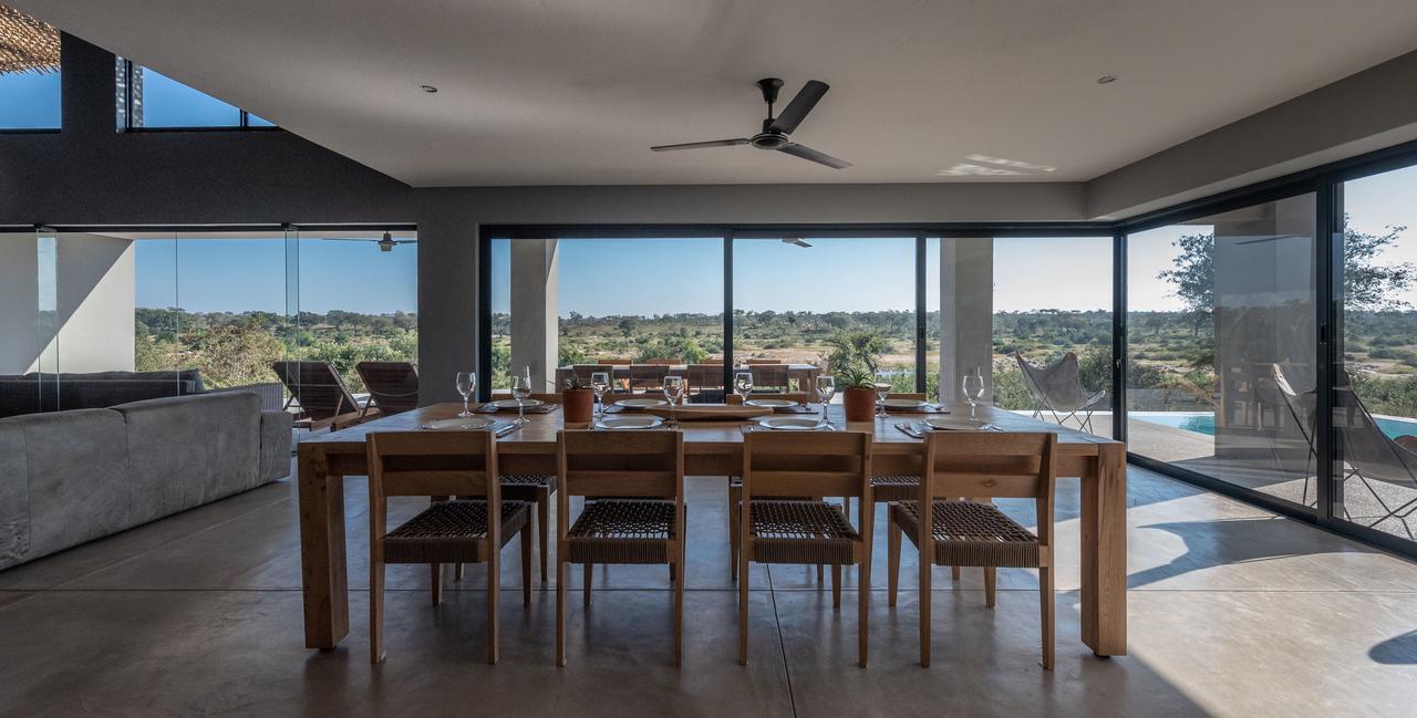Tamboti River Lodge Hectorspruit Exteriör bild